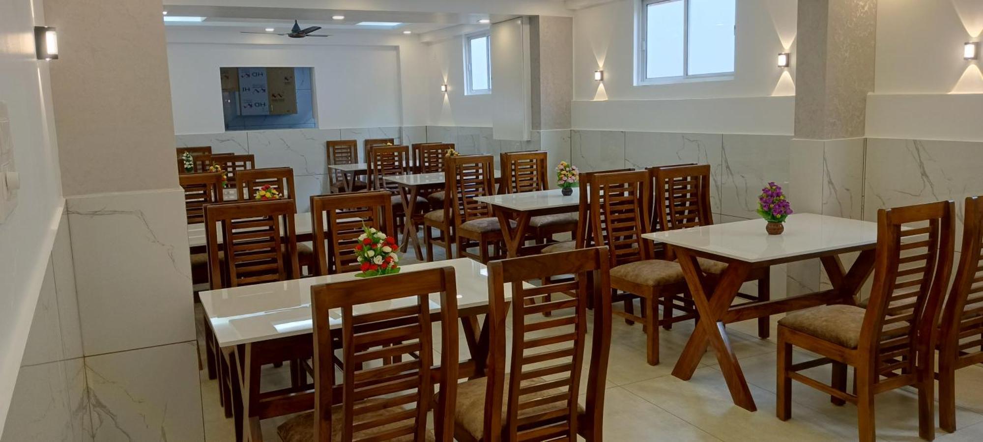 Cochin Airport Hotel Коччи Экстерьер фото